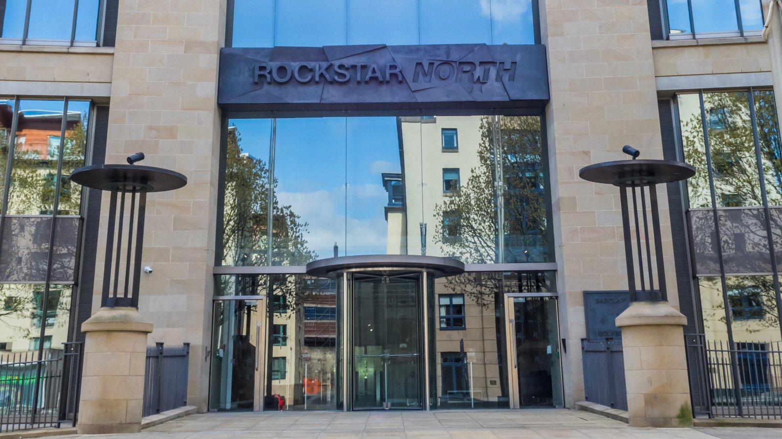 Explosão atinge sede da Rockstar North e assusta fãs de GTA 6